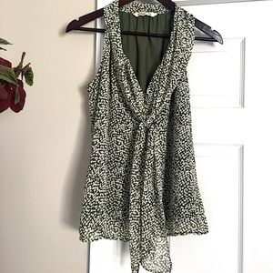 NWOT Old Navy sleeveless blouse